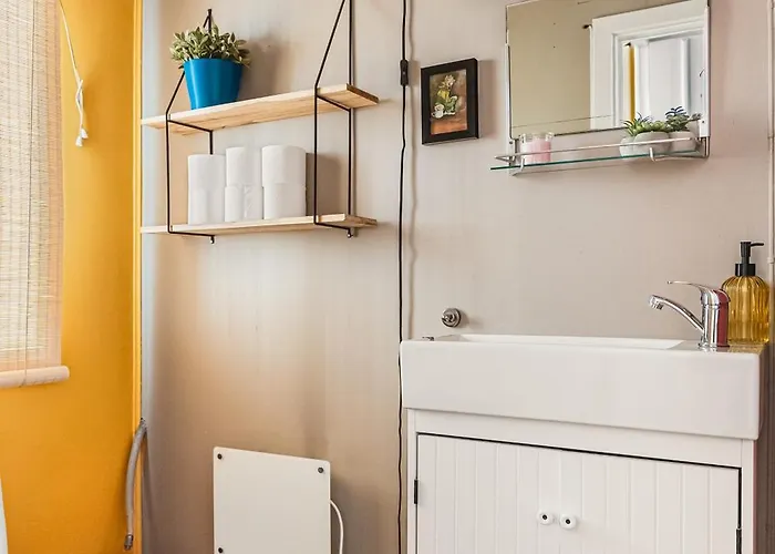 Dinbnb I Family Dream In I Playroom I Private Garden Holiday home