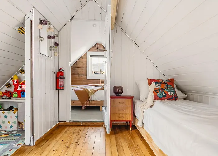 Dinbnb I Family Dream In I Playroom I Private Garden Holiday home Bergen