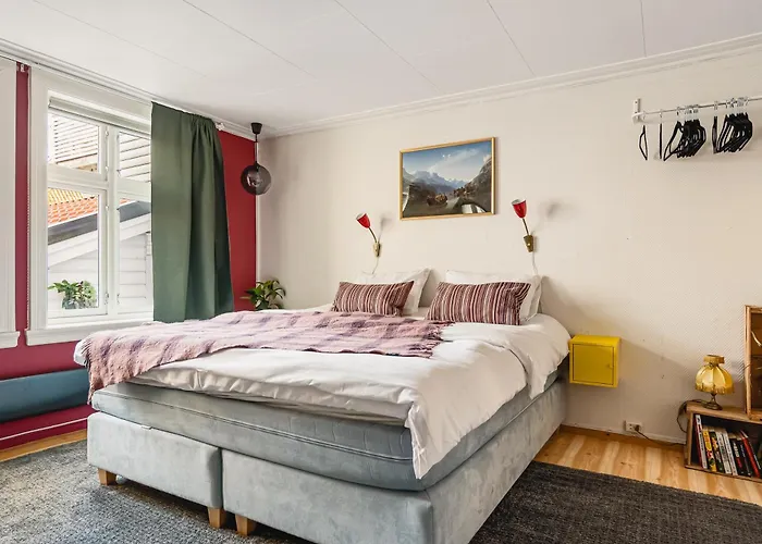 Dinbnb I Family Dream In I Playroom I Private Garden